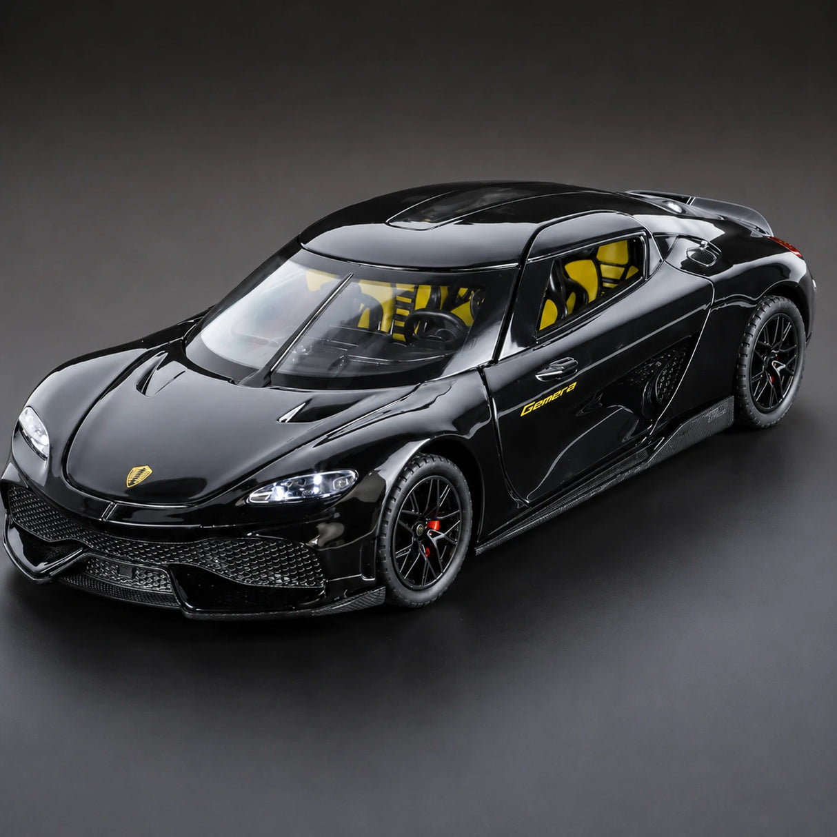 Koenigsegg 2020 Gemera zwart 1:24 – diecast displaymodel