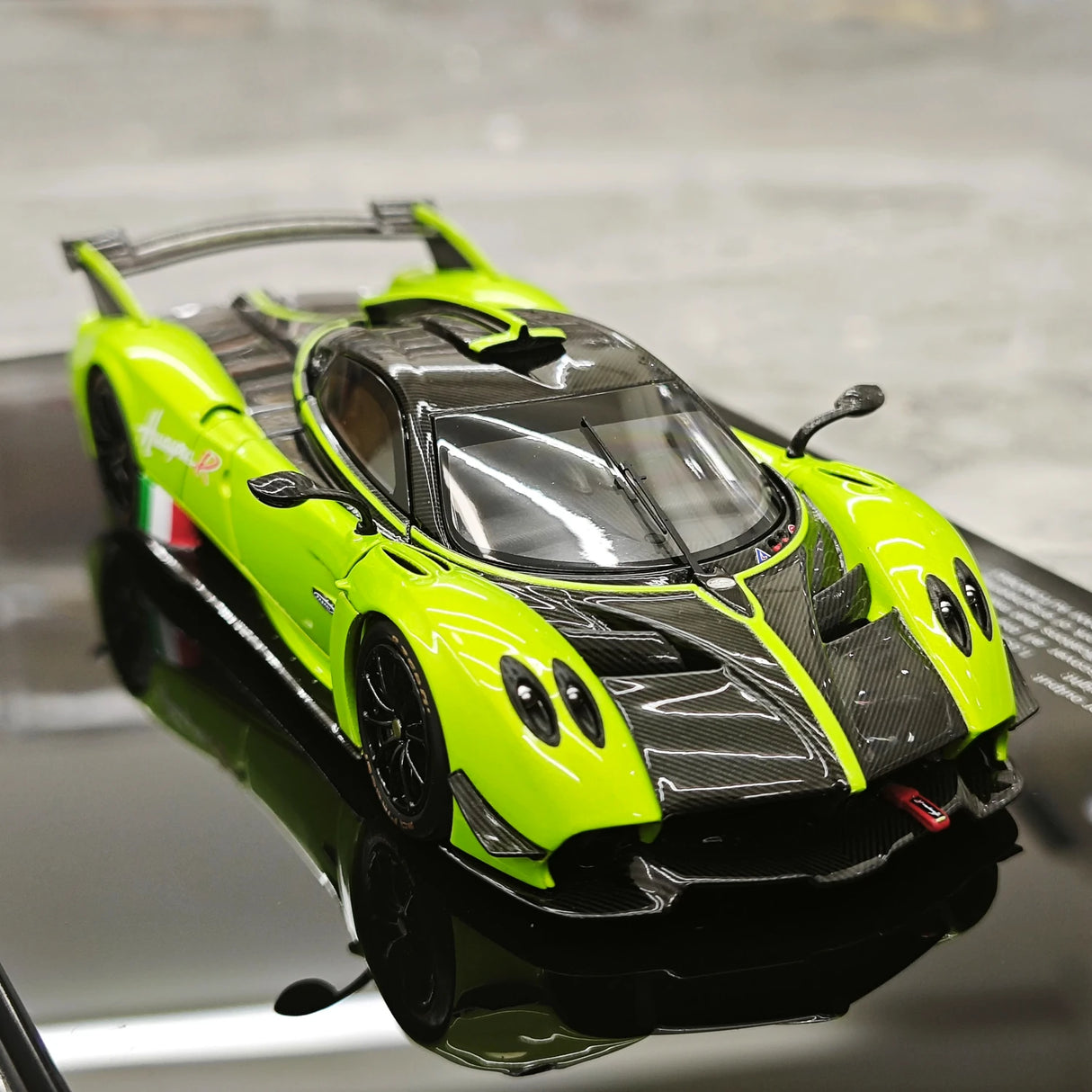 LCD Pagani 2021 Huayra R 그린 1:43 – 수집용 다이캐스트 모델 다이캐스트