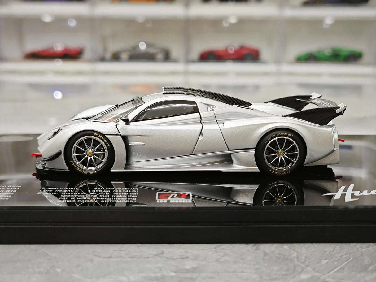 LCD Pagani 2021 Huayra R Silver 1:43 – Keräilyesine valuvalumalli