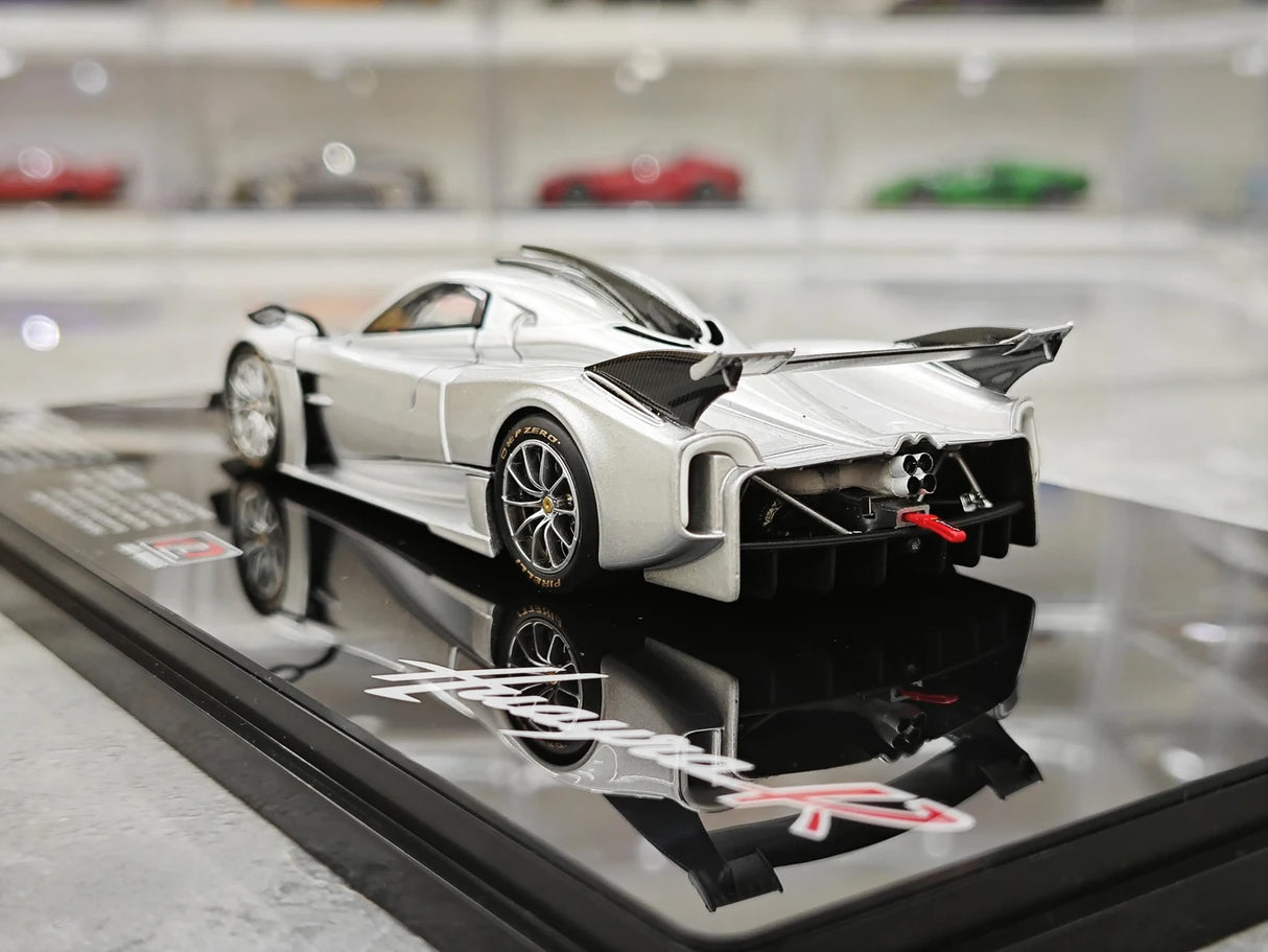 LCD Pagani 2021 Huayra R Silver 1:43 – Keräilyesine valuvalumalli