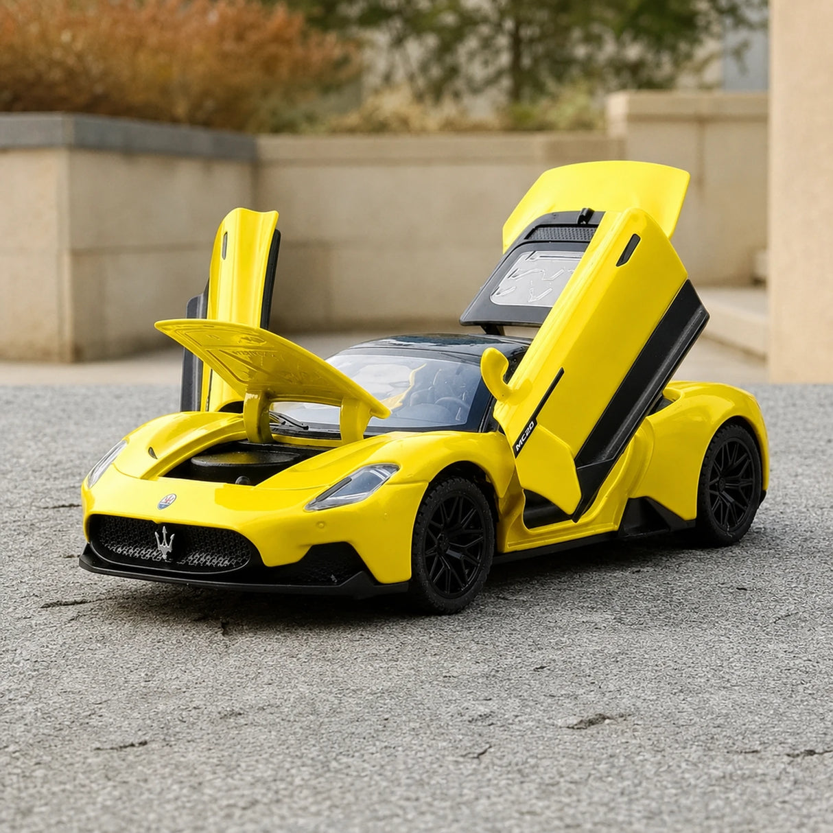 Maserati 2020 MC20 gul 1:32 – pressgjuten visningsmodell