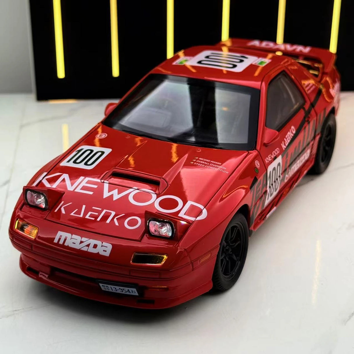 Mazda 1985 RX-7 FC3S rood Racing Livery 1:24 – diecast displaymodel
