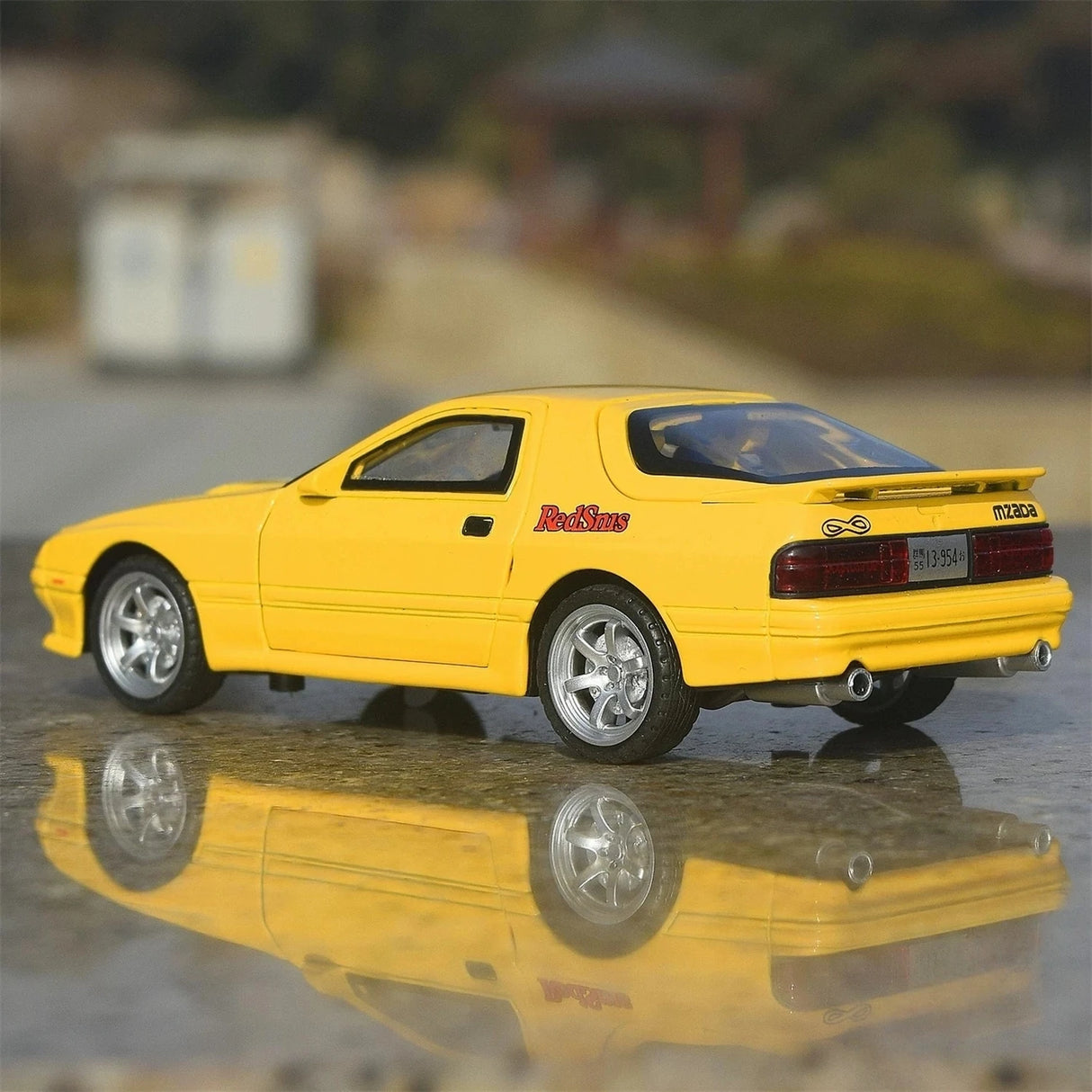 Mazda 1985 RX-7 FC3S Gelber 1:32 – Druckguss-Displaymodell Druckguss