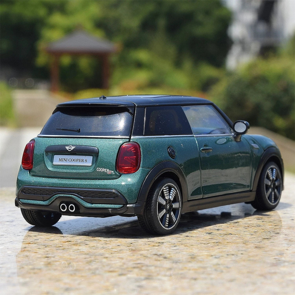 MINI 2021 쿠퍼 S 3도어 F56 LCI2 그린 1:24 – 다이캐스트 디스플레이 모델 다이캐스트