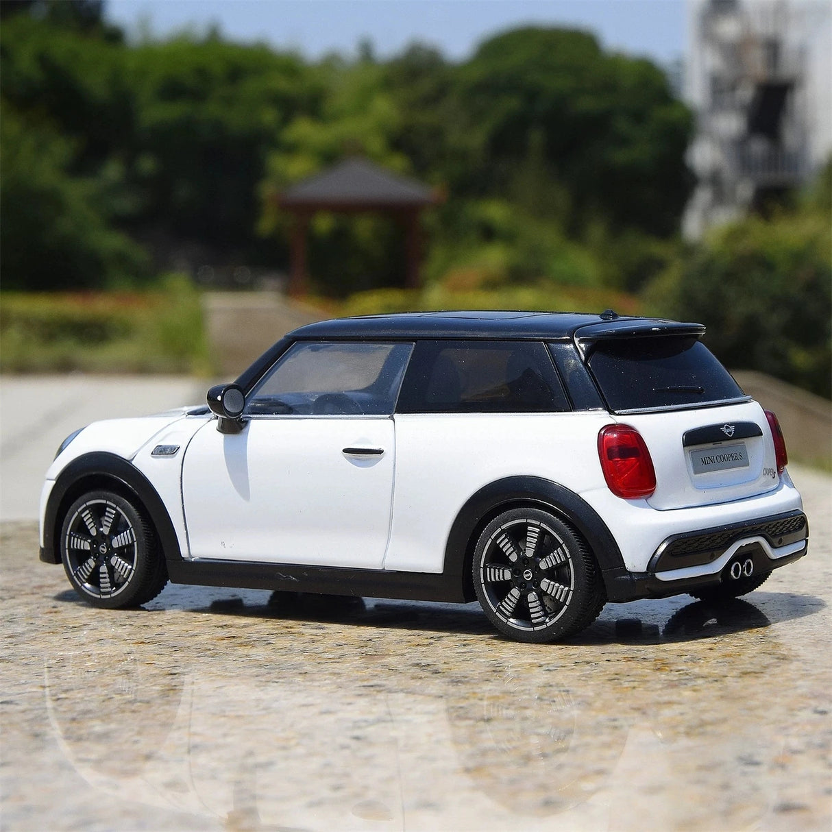 MINI 2021 Cooper S 3-Door F56 LCI2 wit 1:24 – diecast displaymodel