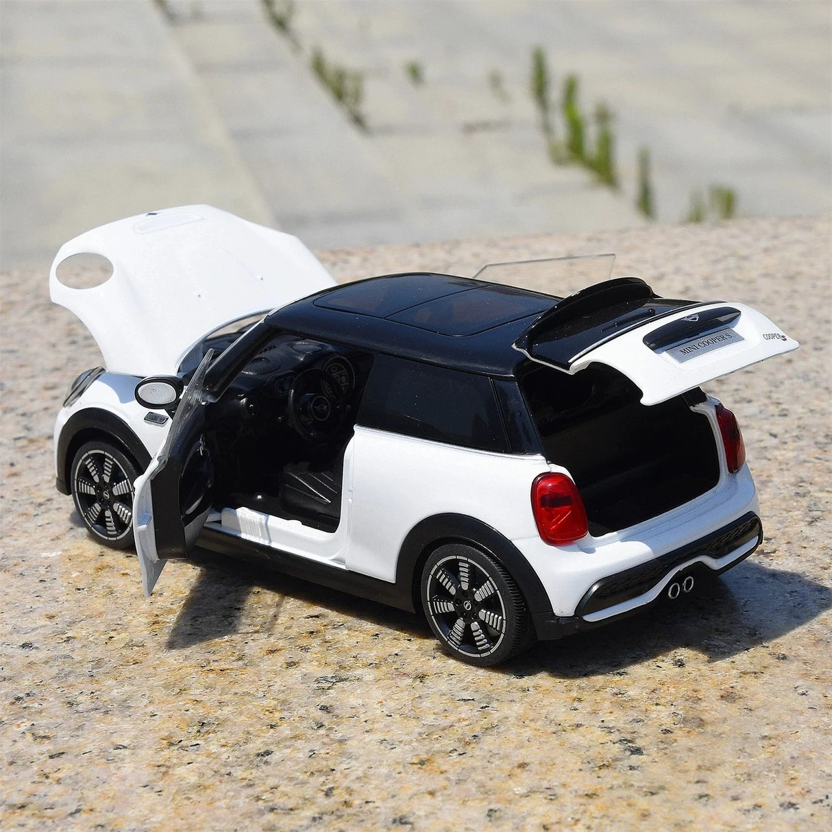 MINI 2021 Cooper S 3-Door F56 LCI2 wit 1:24 – diecast displaymodel
