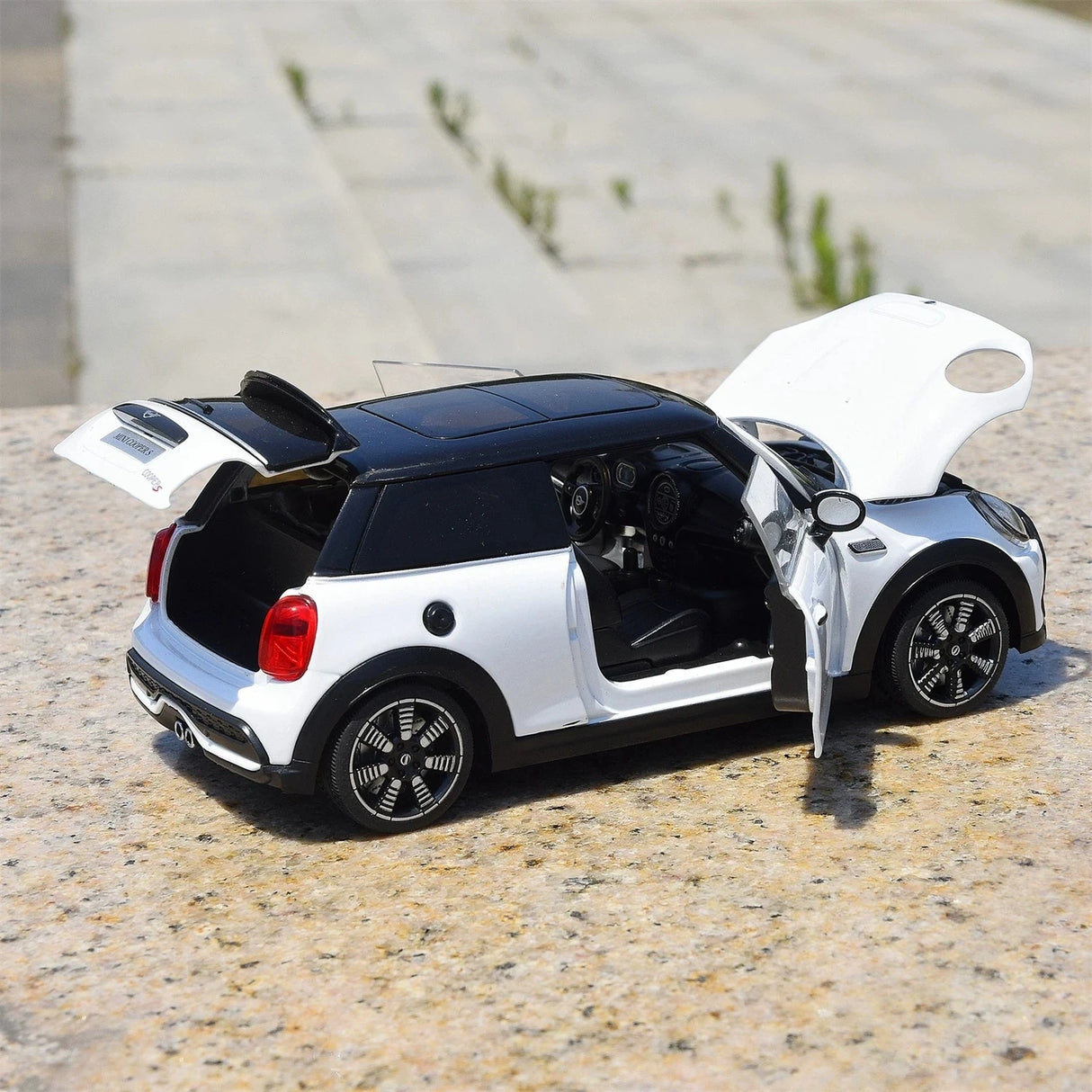 MINI 2021 Cooper S 3-Door F56 LCI2 wit 1:24 – diecast displaymodel