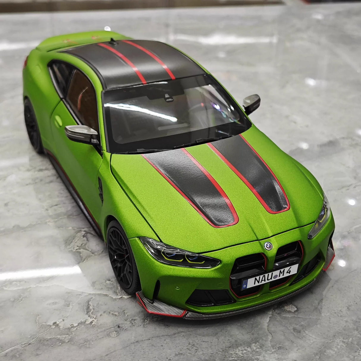 Minichamps BMW 2023 M4 CSL Green 1:18 – Collectible Resin Model Resin