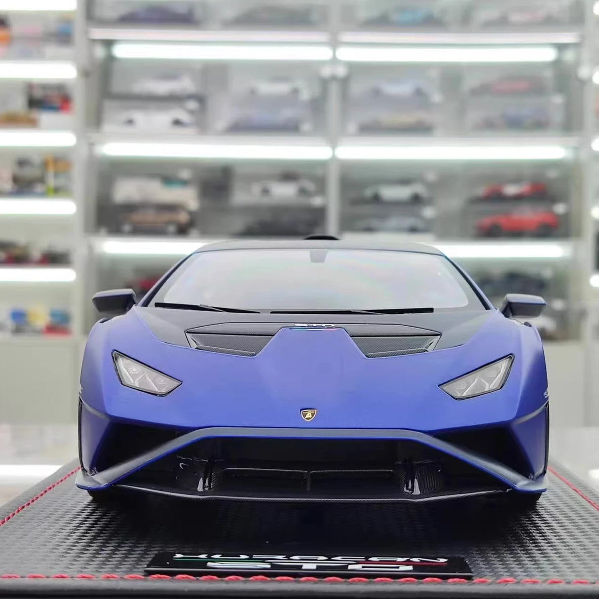 MR Collection Lamborghini 2021 Huracan STO Blue 1:18 – Resina de Modelo de Resina de Coleção