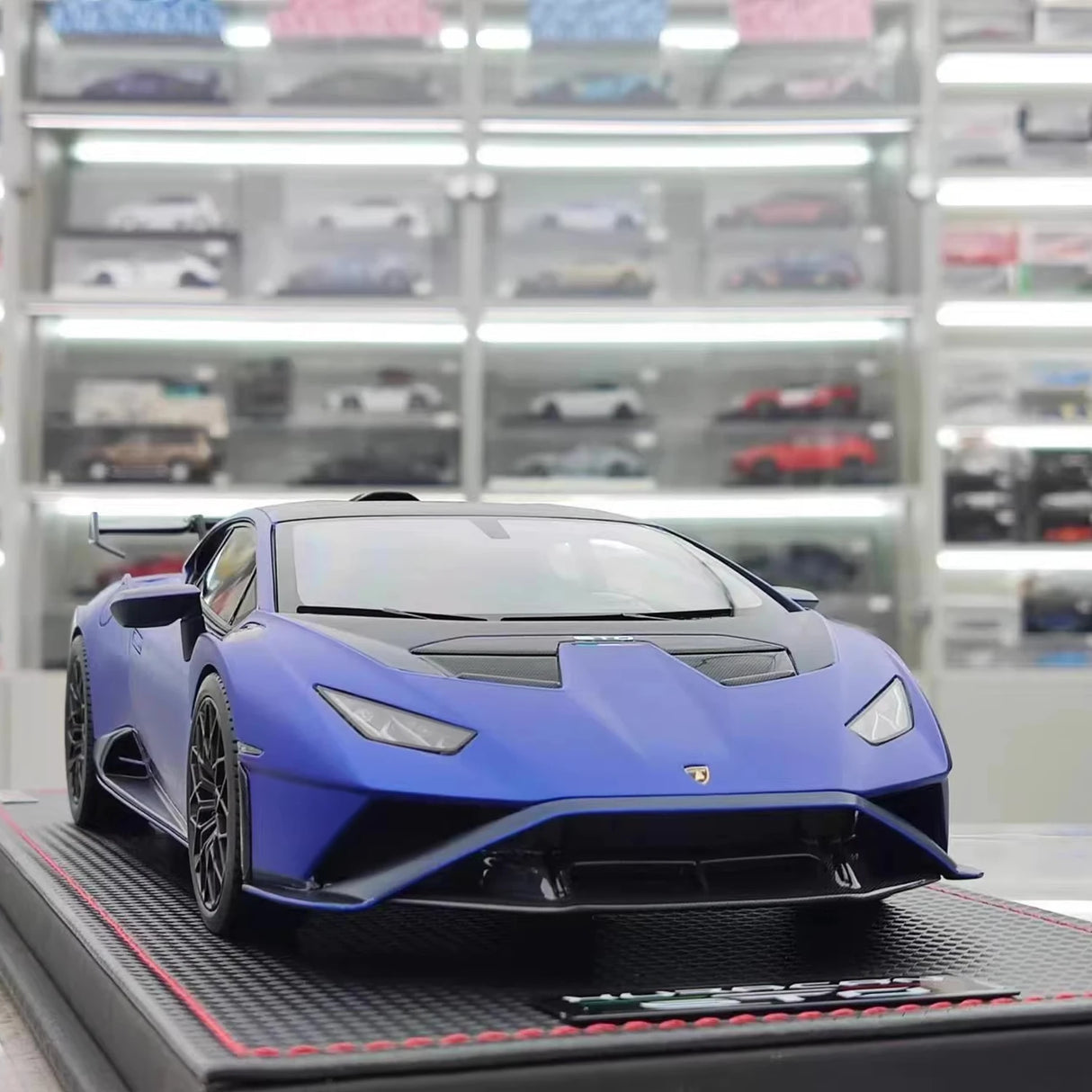 MR Collection Lamborghini 2021 Huracan STO Blue 1:18 – Resina de Modelo de Resina de Coleção