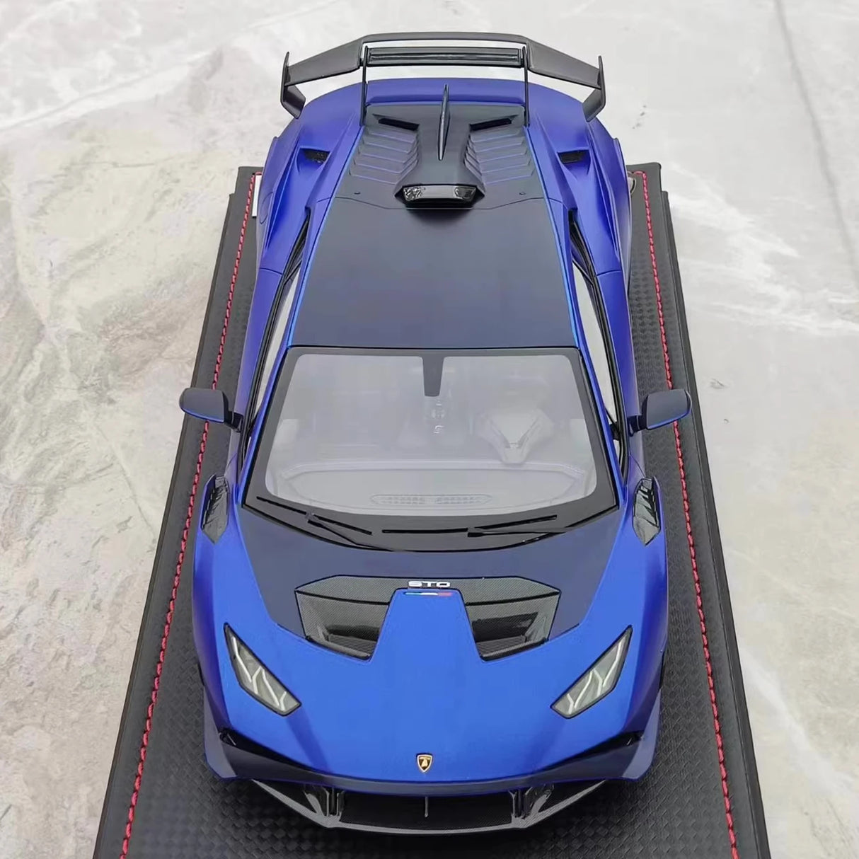 MR Collection Lamborghini 2021 Huracan STO Blue 1:18 – Resina de Modelo de Resina de Coleção
