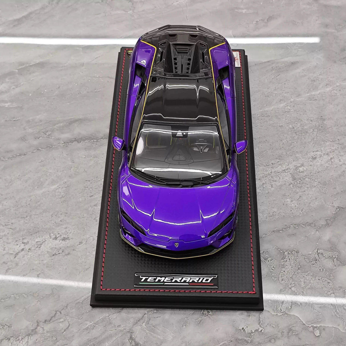 MR Kolekcja Lamborghini 2024 Temerario AP Purple 1:18 – kolekcjonerska żywica modelowa żywicowa (MR Collection)