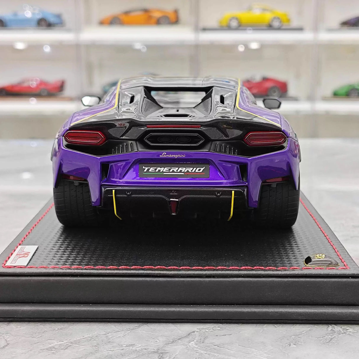 MR Kolekcja Lamborghini 2024 Temerario AP Purple 1:18 – kolekcjonerska żywica modelowa żywicowa (MR Collection)