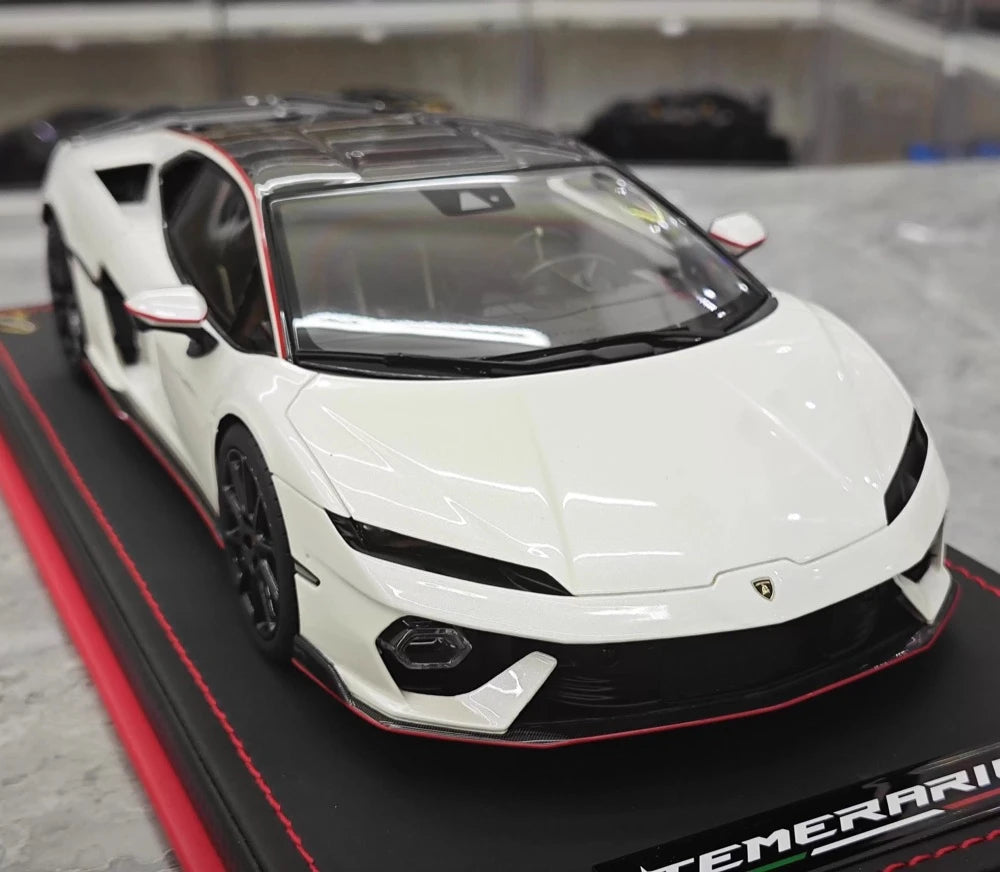 MR Kolekcja Lamborghini 2024 Temerario AP White 1:18 – kolekcjonerska żywica modelowa żywica (MR Collection)