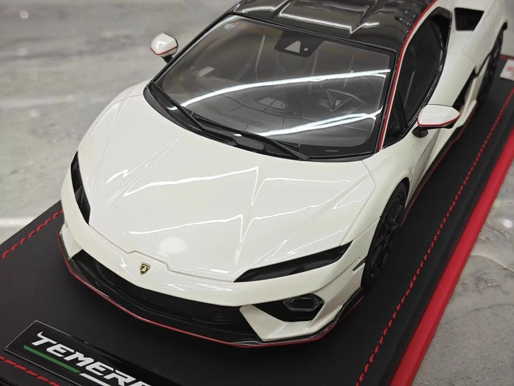 MR Kolekcja Lamborghini 2024 Temerario AP White 1:18 – kolekcjonerska żywica modelowa żywica (MR Collection)