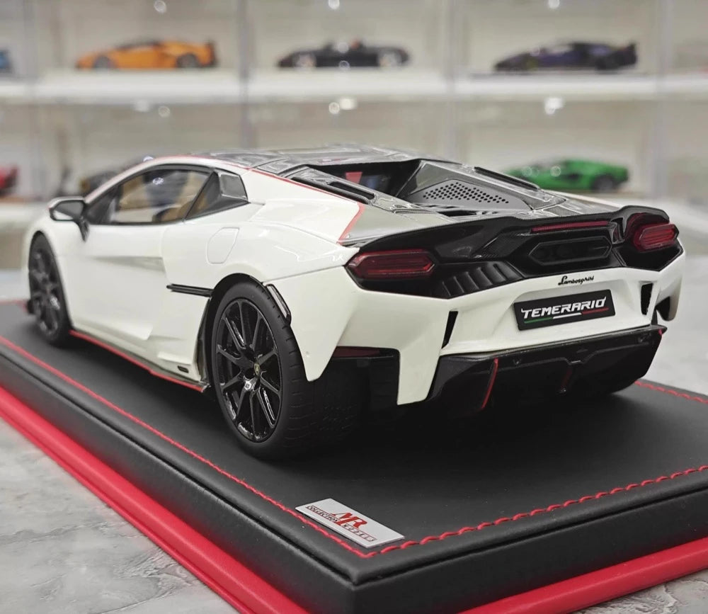MR Kolekcja Lamborghini 2024 Temerario AP White 1:18 – kolekcjonerska żywica modelowa żywica (MR Collection)