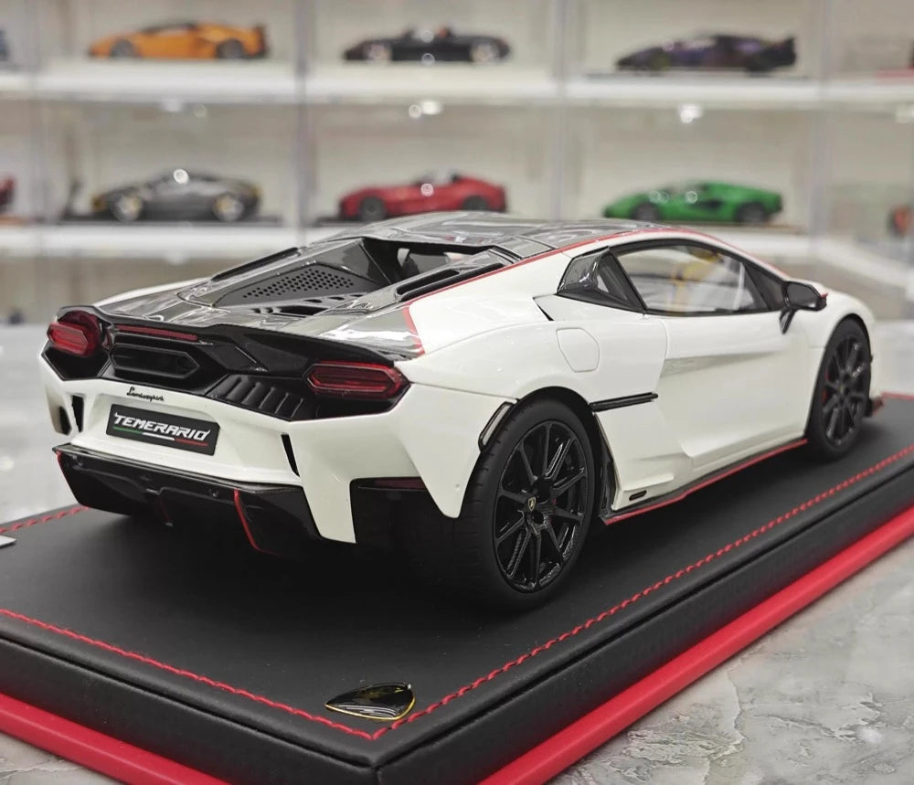 MR Kolekcja Lamborghini 2024 Temerario AP White 1:18 – kolekcjonerska żywica modelowa żywica (MR Collection)