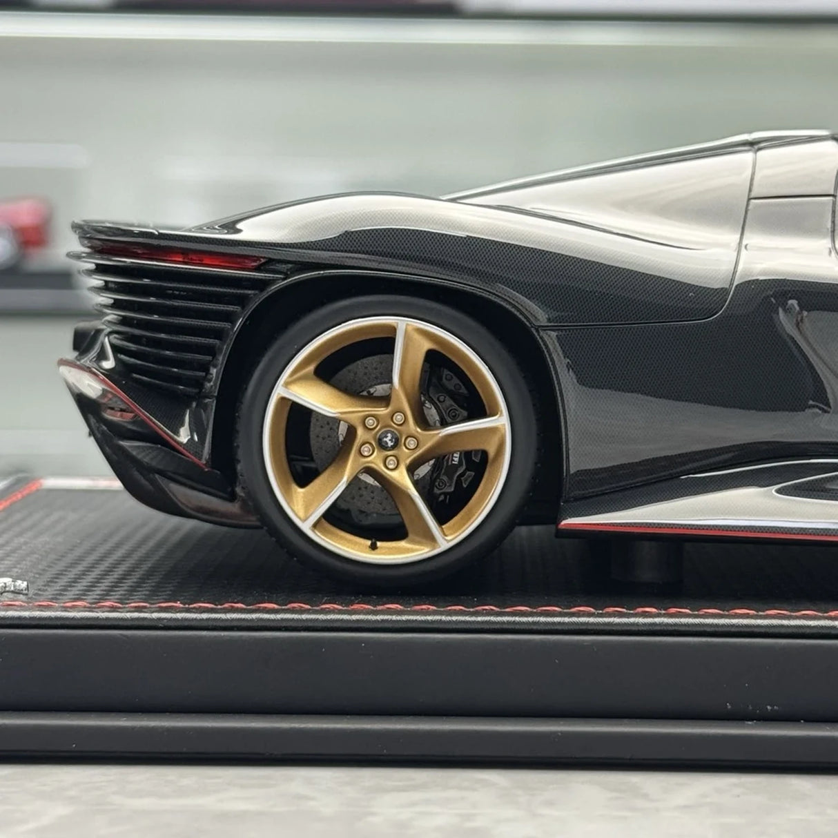 MR Collection Ferrari 2022 Daytona SP3 Gray 1:18 – Collectible Resin Model Resin
