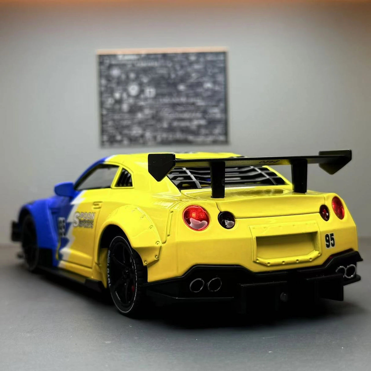 Nissan 2017 GT-R R35 blauw 1:24 – diecast displaymodel