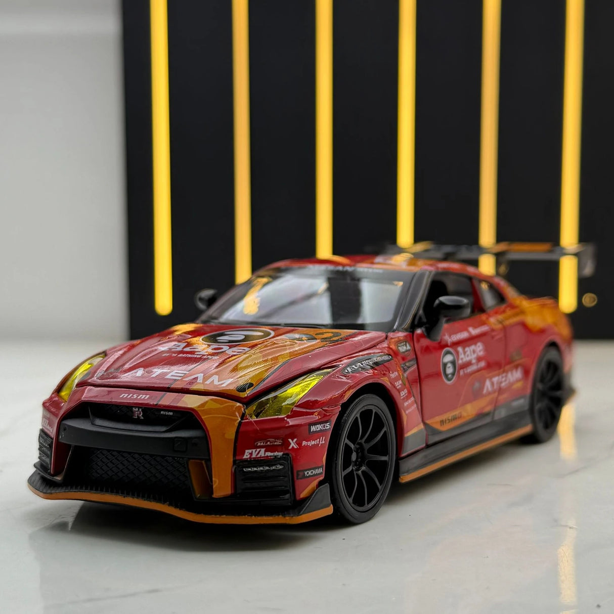 Nissan 2017 GT-R R35 Rennlackierung Rot Aape Lackierung 1:32 – Druckguss-Displaymodell Druckguss
