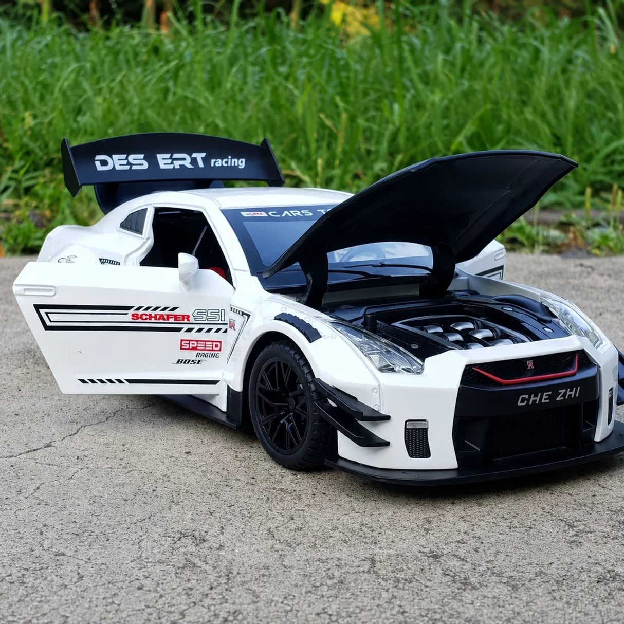 Nissan 2017 GT-R R35 wit 1:24 – diecast displaymodel