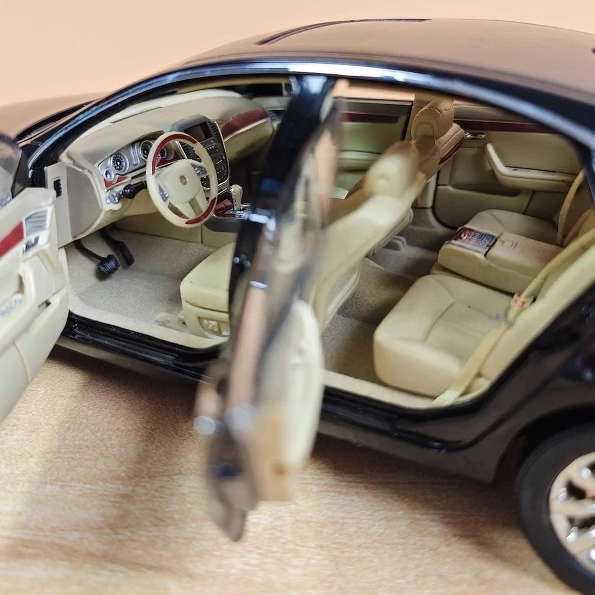 OEM Buick 2007 Park Avenue preto 1:18 – modelo de coleção em metal fundido