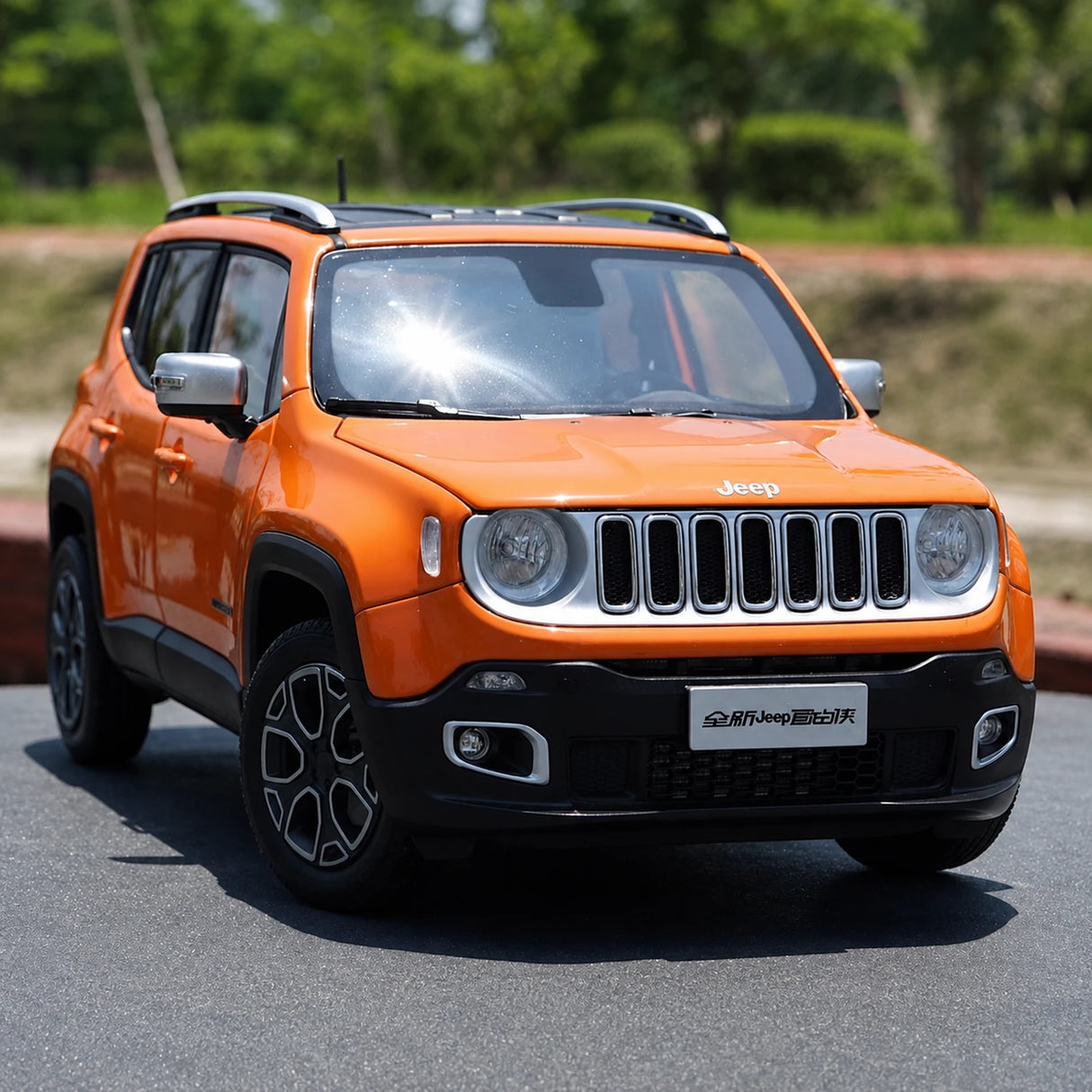 OEM Jeep 2014 Renegade Orange 1:18 – Collectible Diecast Model Die-Cast