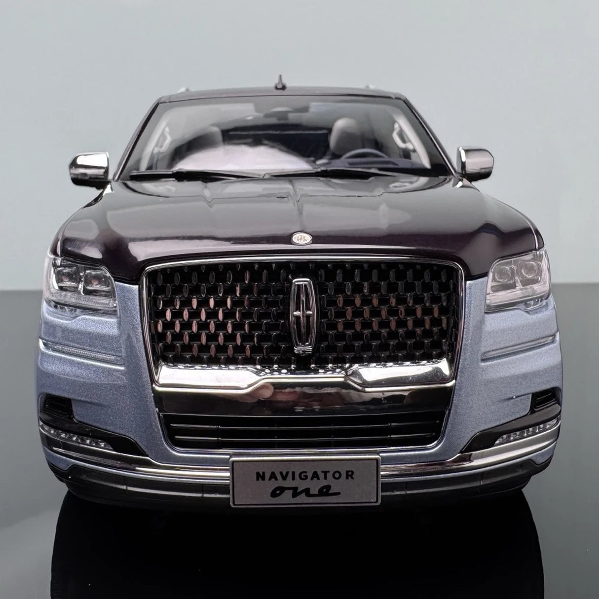 OEM Lincoln 2019 نافيجيتور بلو 1:18 – نموذج معدني قابل للجمع من القالب المصبوب
