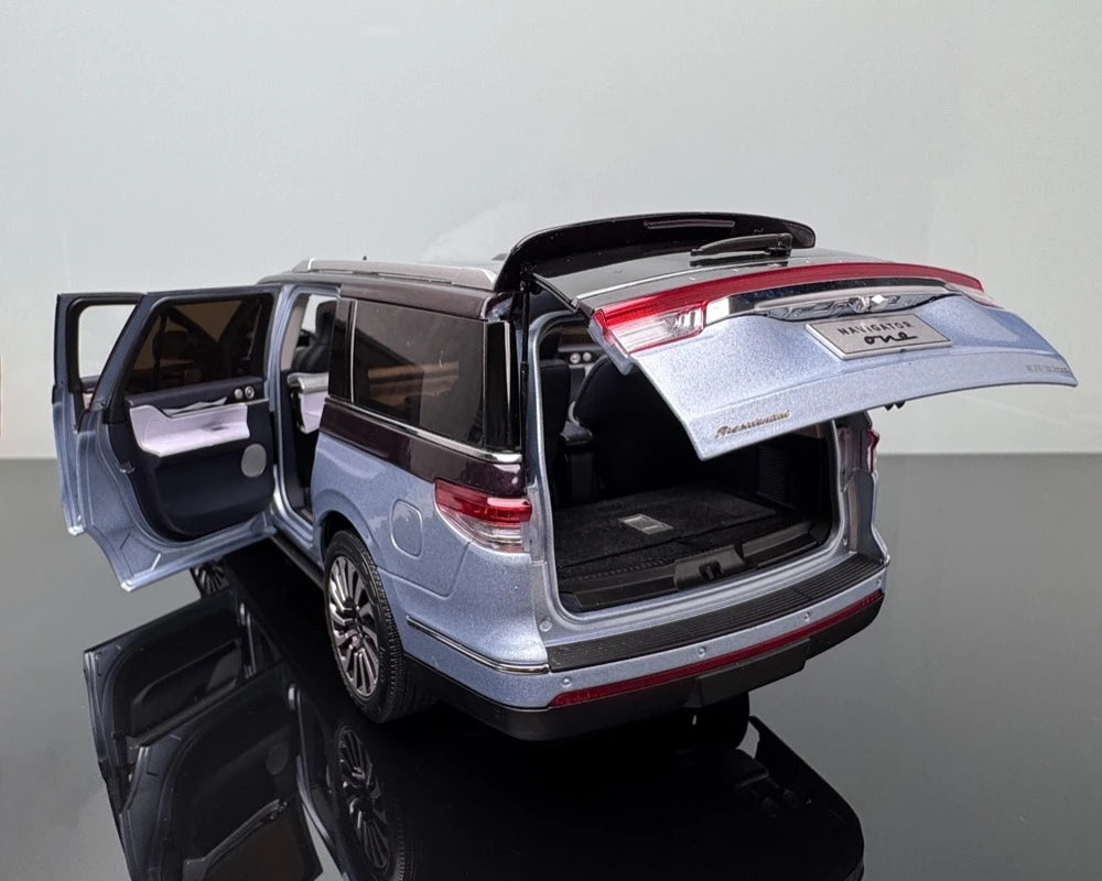 OEM Lincoln 2019 نافيجيتور بلو 1:18 – نموذج معدني قابل للجمع من القالب المصبوب