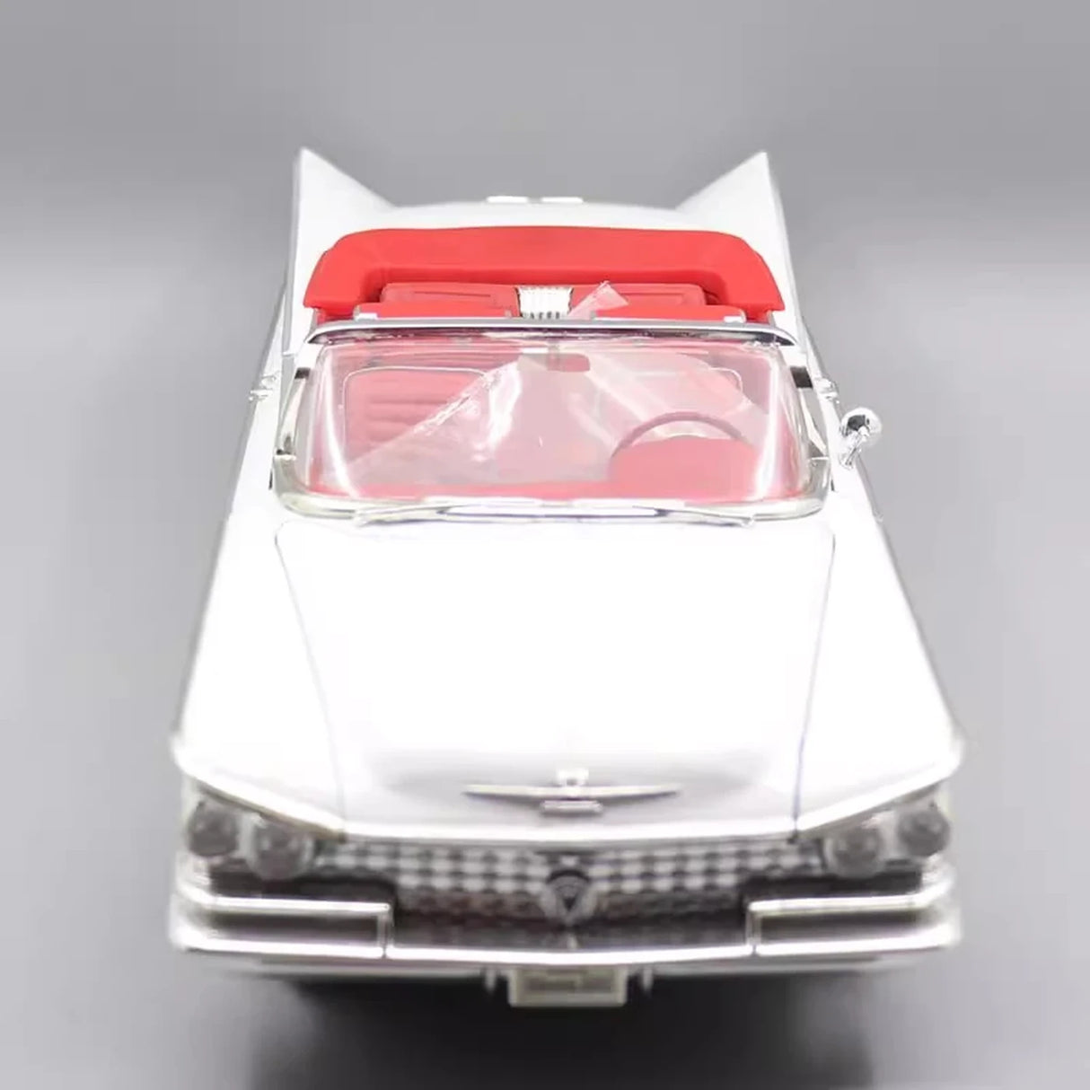OEM Buick 1959 Electra 225 Pace Car White 1:18 – Collectible Diecast Model Die-Cast