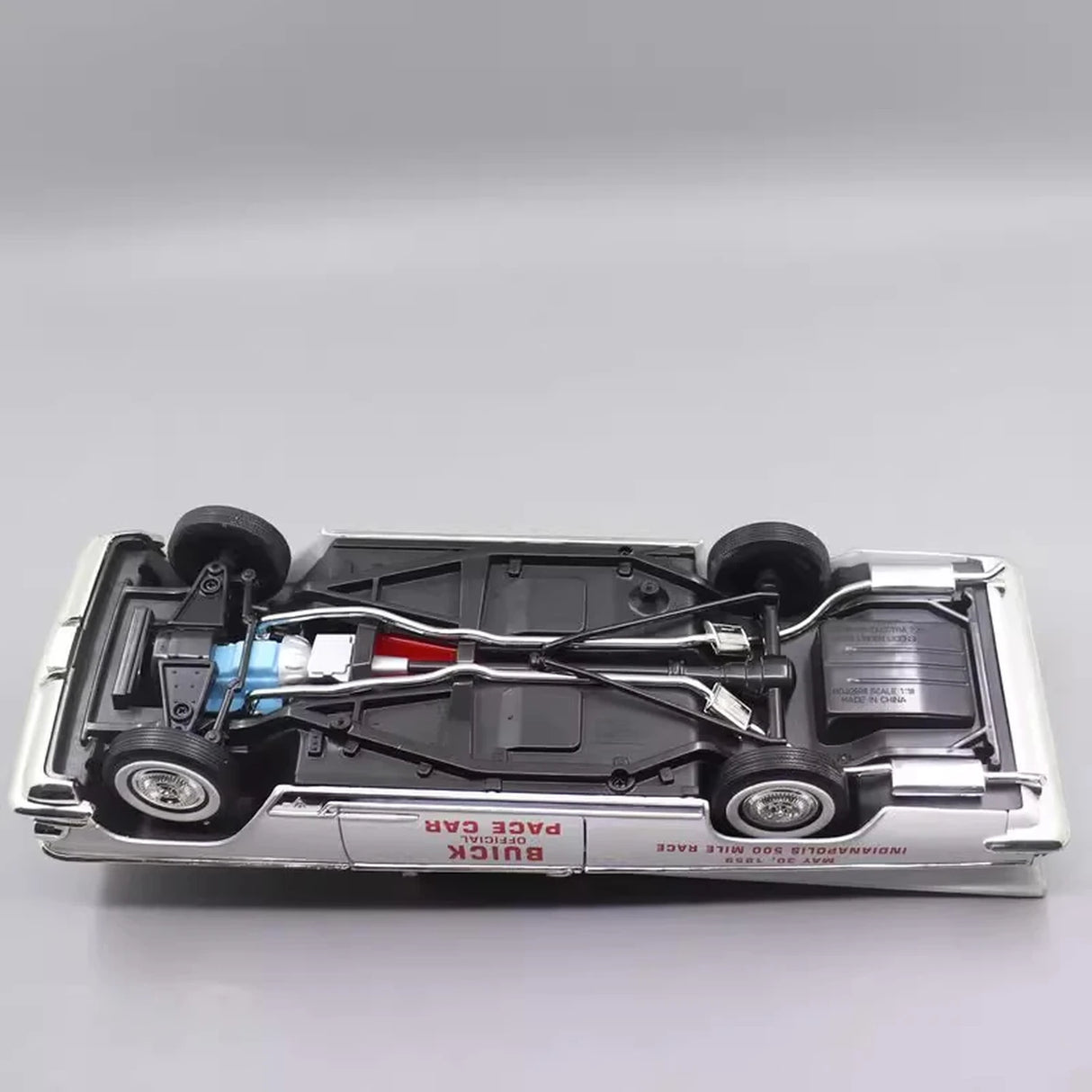 OEM Buick 1959 Electra 225 Pace Car White 1:18 – Collectible Diecast Model Die-Cast