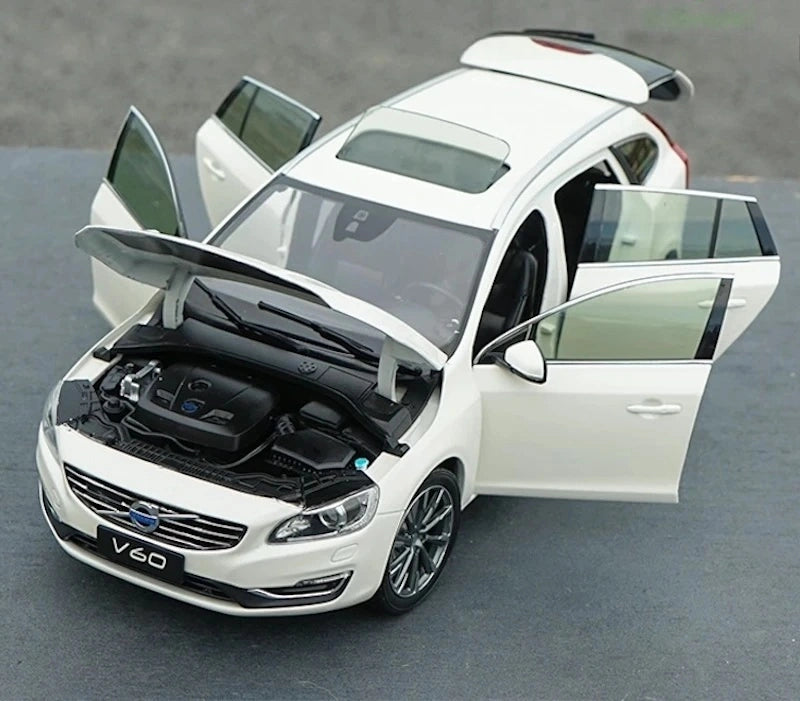 OEM Volvo 2014 V60 White 1:18 – Kolekcjonerski model odlewany