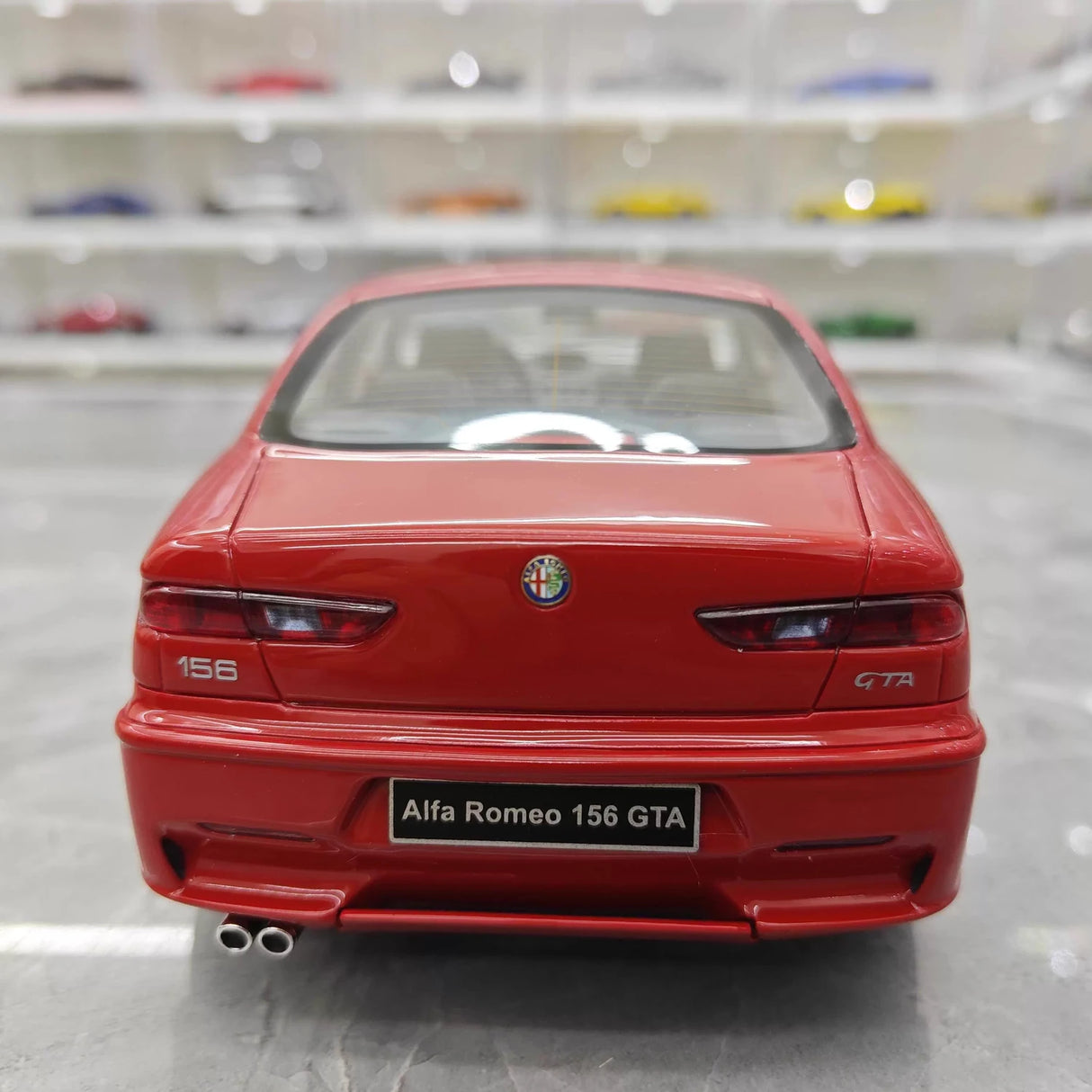 OTTO Alfa Romeo 2002 156 GTA Red 1:18 – Resina de Modelo de Resina de Coleção