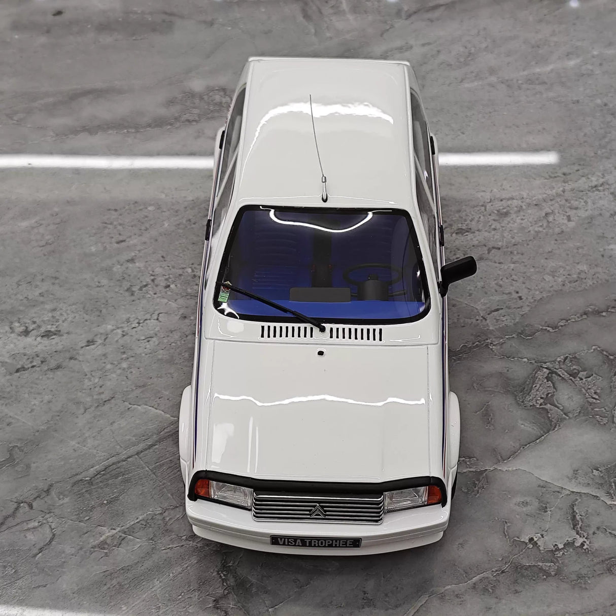 OTTO Citroen 1983 فيزا تروفي Gr.B 1:18 – راتنج نموذجي قابل للجمع