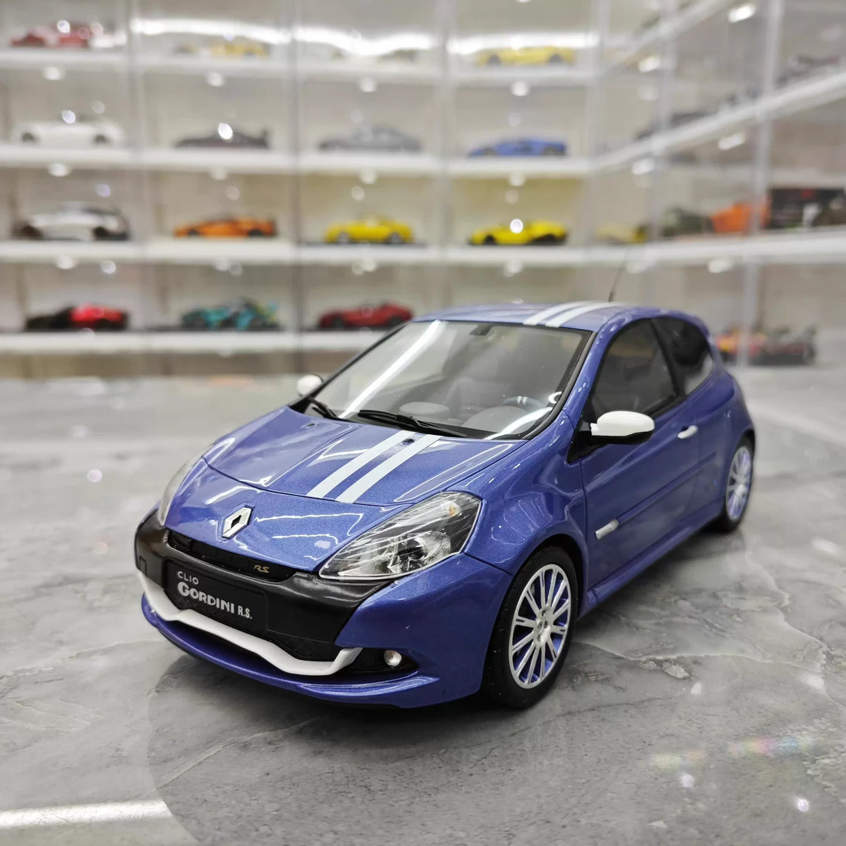 OTTO Renault 2010 Clio 3 RS Blue 1:18 – Collectible Resin Model Resin