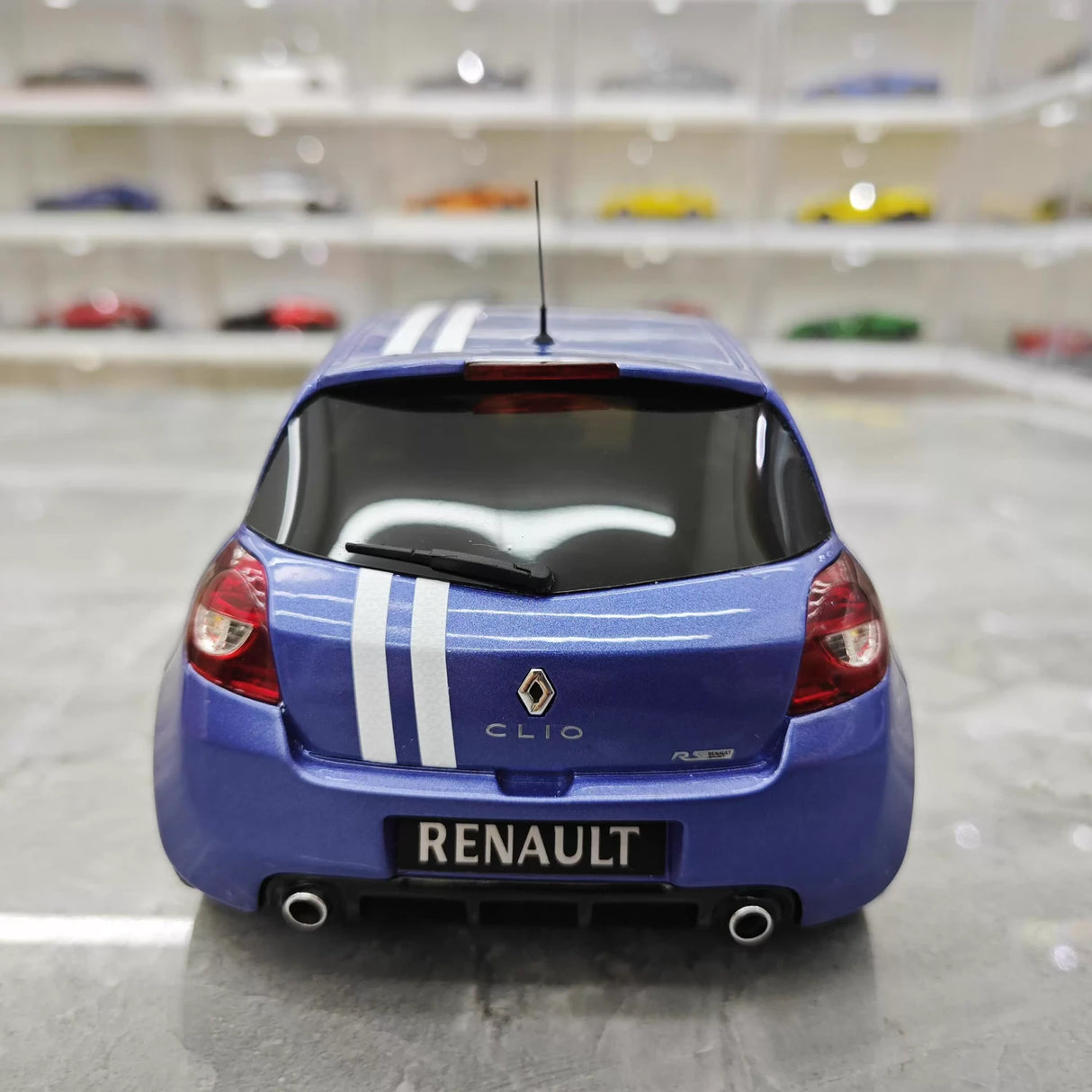 OTTO Renault 2010 Clio 3 RS Blue 1:18 – Collectible Resin Model Resin