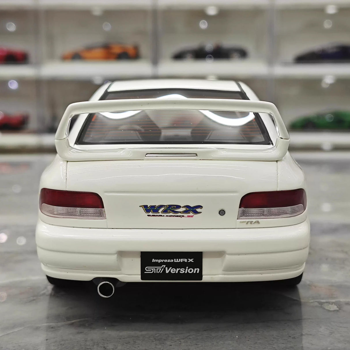 OTTO Subaru 1998 Impreza WRX STI Versão White 1:18 – Resina de Modelo de Resina de Coleção