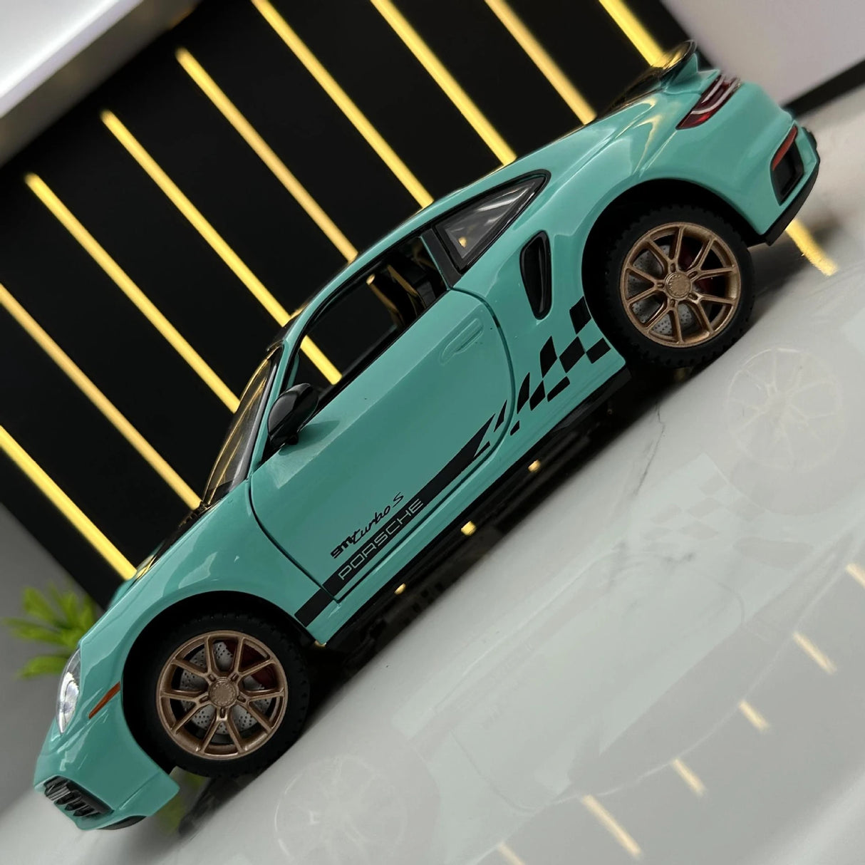 Porsche 2021 911 Turbo S Tiffany blauw 1:24 – diecast displaymodel