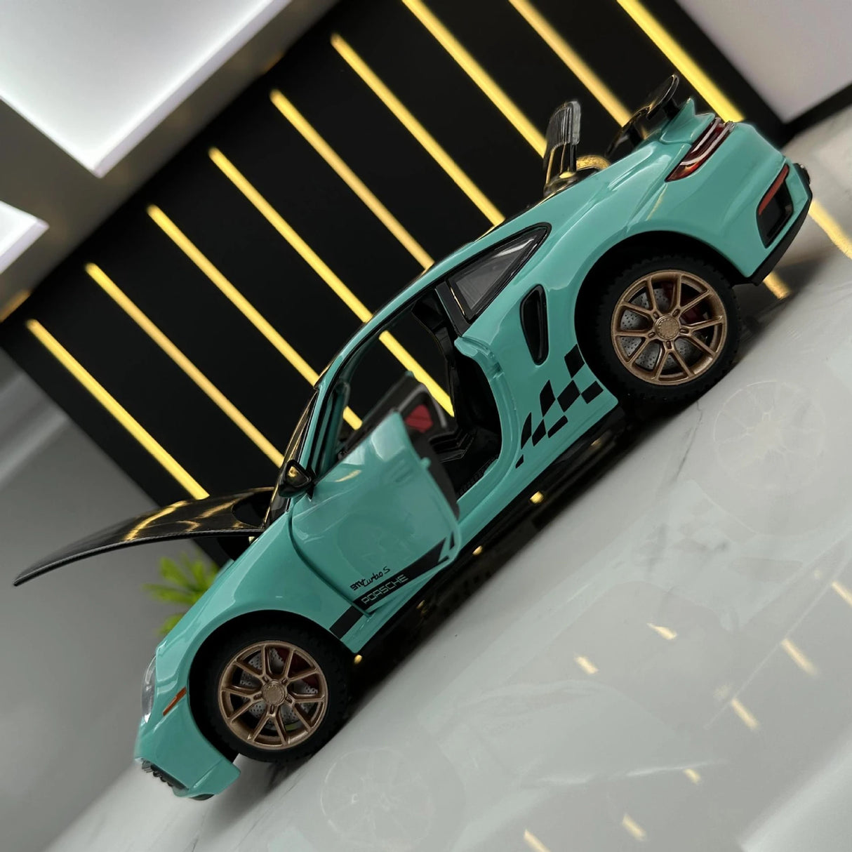 Porsche 2021 911 Turbo S Tiffany blauw 1:24 – diecast displaymodel