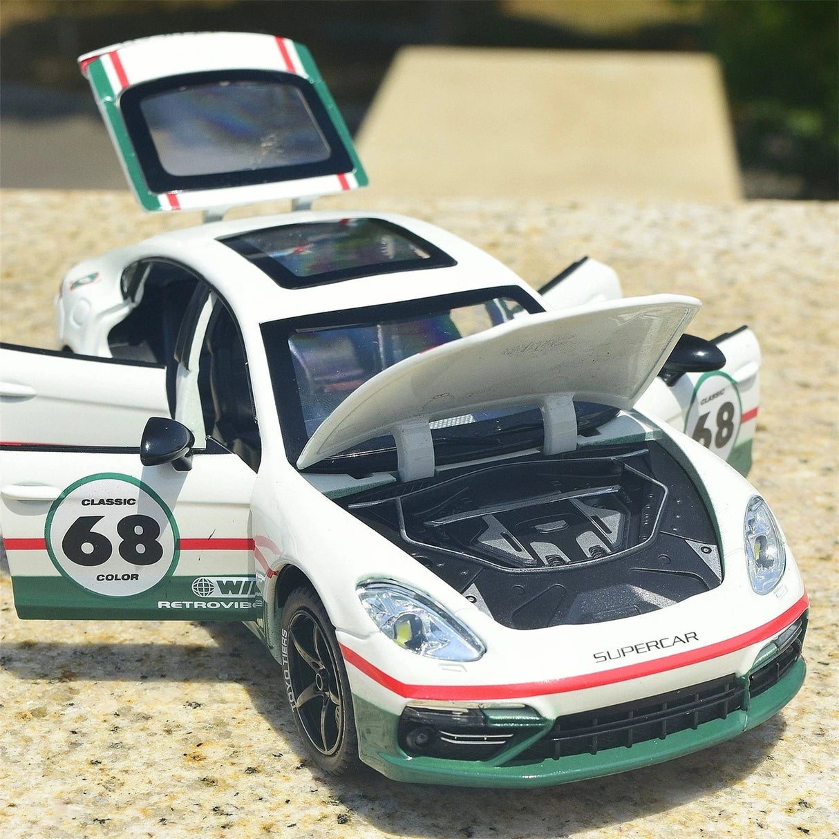 Porsche 2021 Panamera Turbo S groen 1:24 – diecast displaymodel