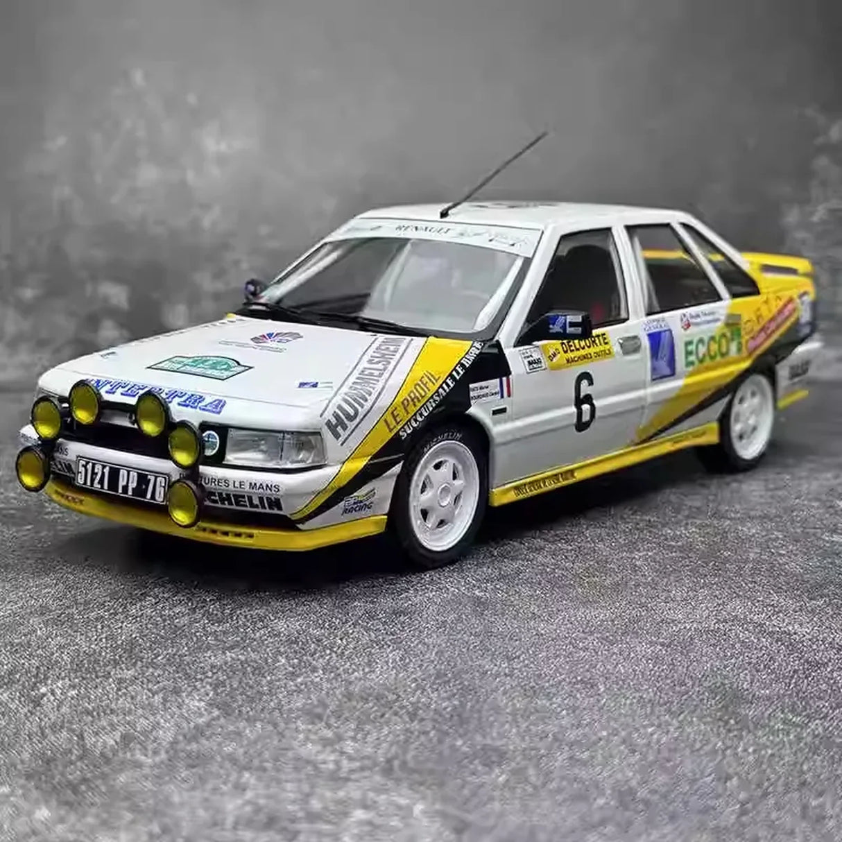 Renault 1990 21 Turbo Rally Car #6 1:18 modelo colecionável em fundição por Solido - ver 2