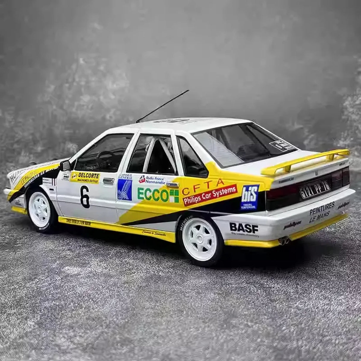 Renault 1990 21 Turbo Rally Car #6 1:18 modelo colecionável em fundição por Solido - ver 4