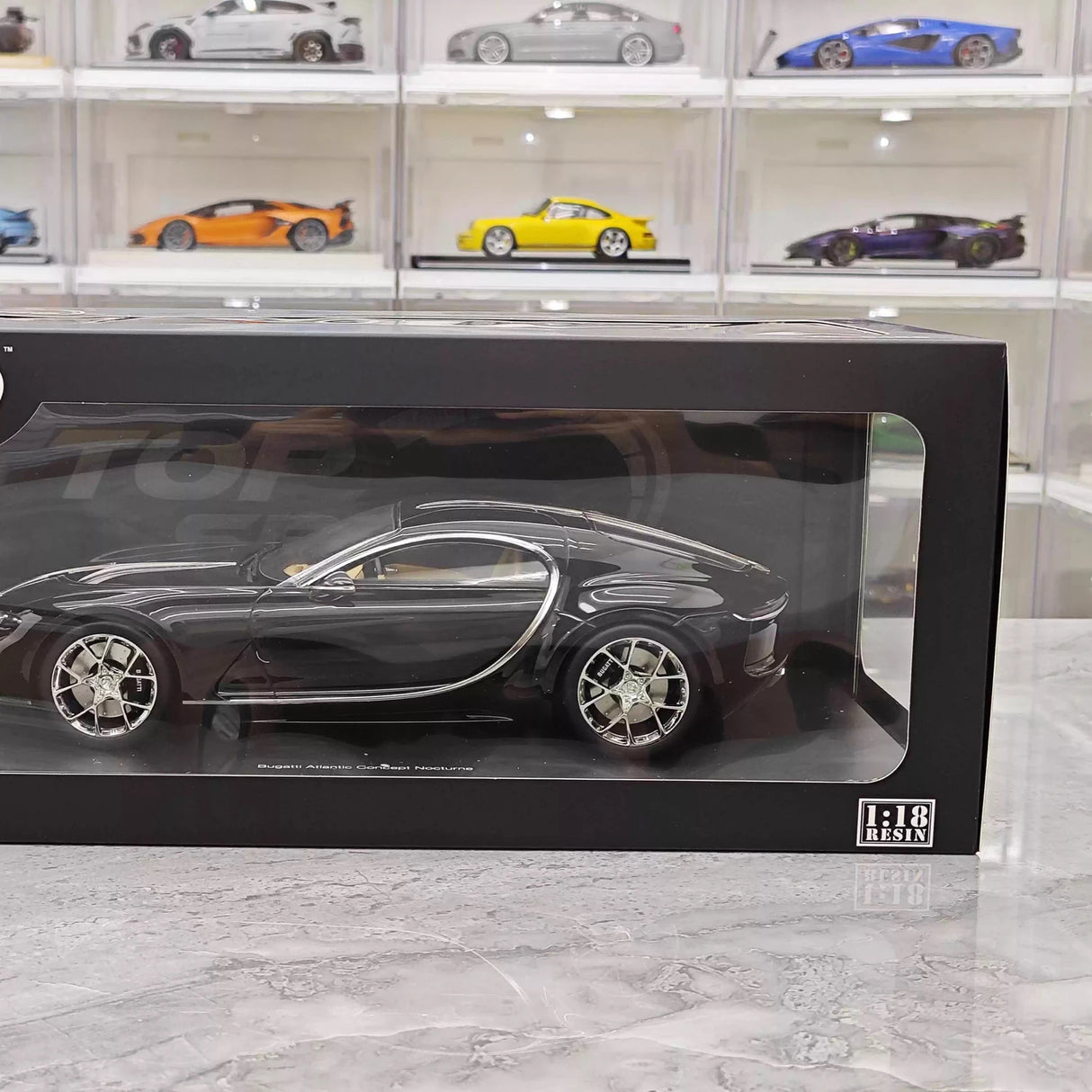 Top Speed Bugatti 2024 Atlantic Black 1:18 – keräilyhartsimallihartsi