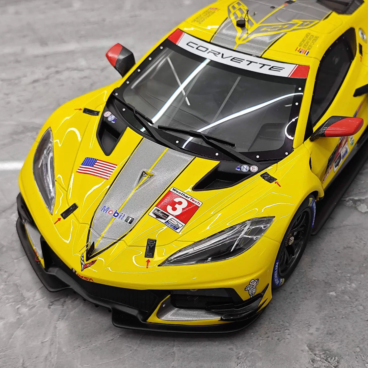 Chevrolet 2021 Corvette C8.R #3 1:18 Le Mans Resin-Sammlermodell von Top Speed – siehe 11