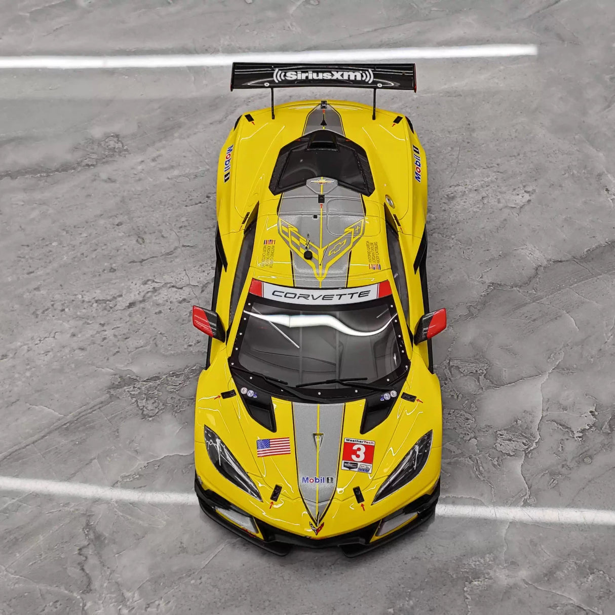 Chevrolet 2021 Corvette C8.R #3 1:18 Le Mans Resin-Sammlermodell von Top Speed – Ansicht 2