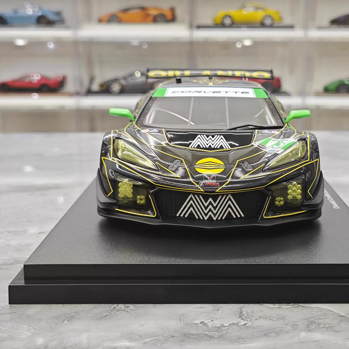 Chevrolet 2024 Corvette Z06 GT3.R #13 1:18 Sammlermodell aus Harz von Top Speed – siehe 1