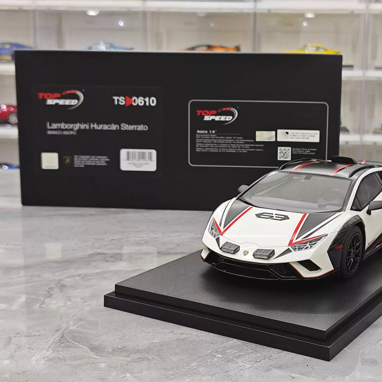 Top Speed Lamborghini 2021 Huracan STO White 1:18 – Collectible Resin Model Resin