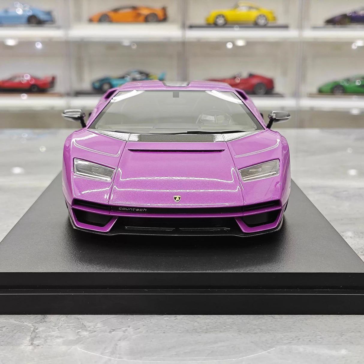 Top Speed Lamborghini 2022 Countach LPI 800-4 Purple 1:18 – Collectible Resin Model Resin