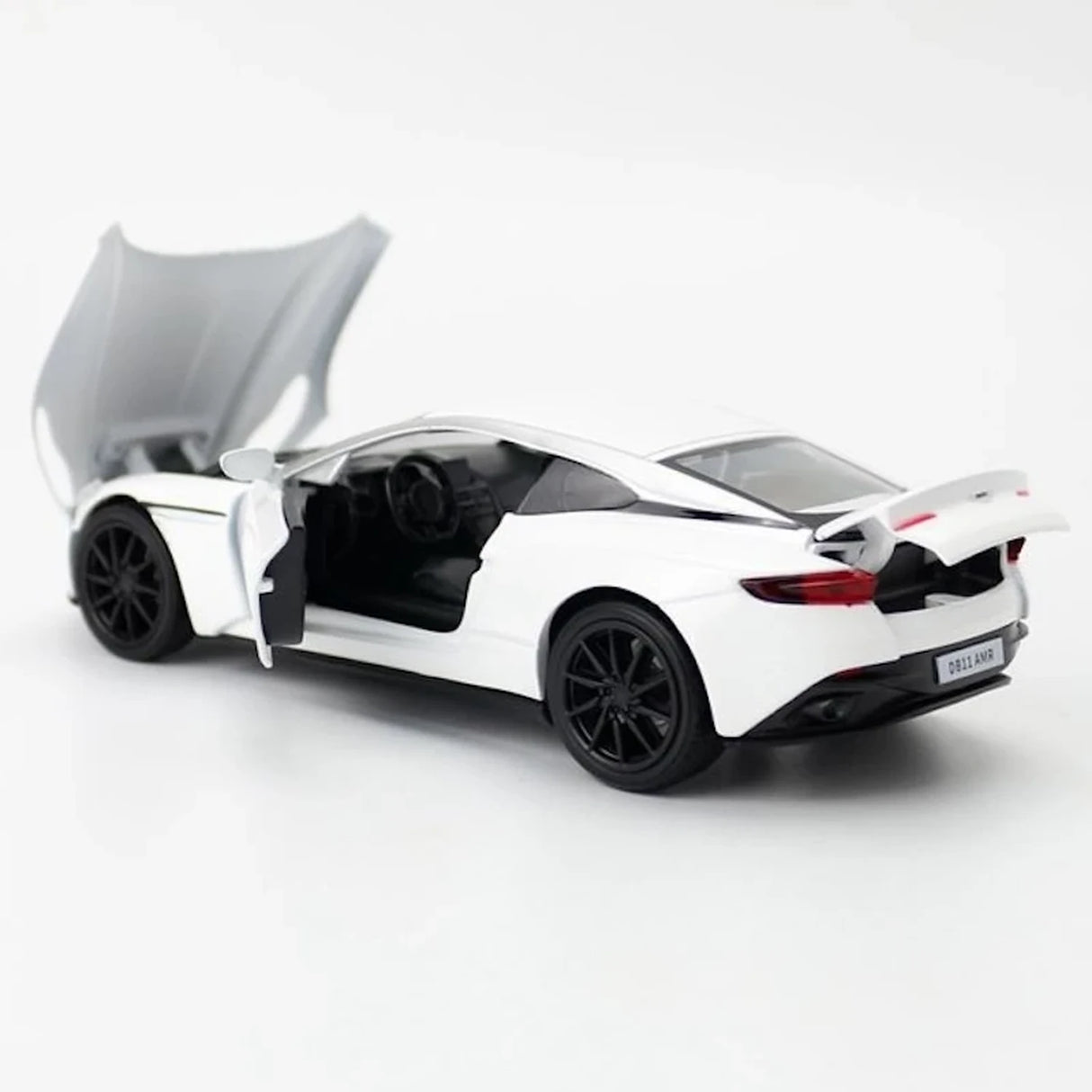 Aston Martin 2021 DB11 AMR 1:32 – Modelo de Exhibición de Fundición a Presión