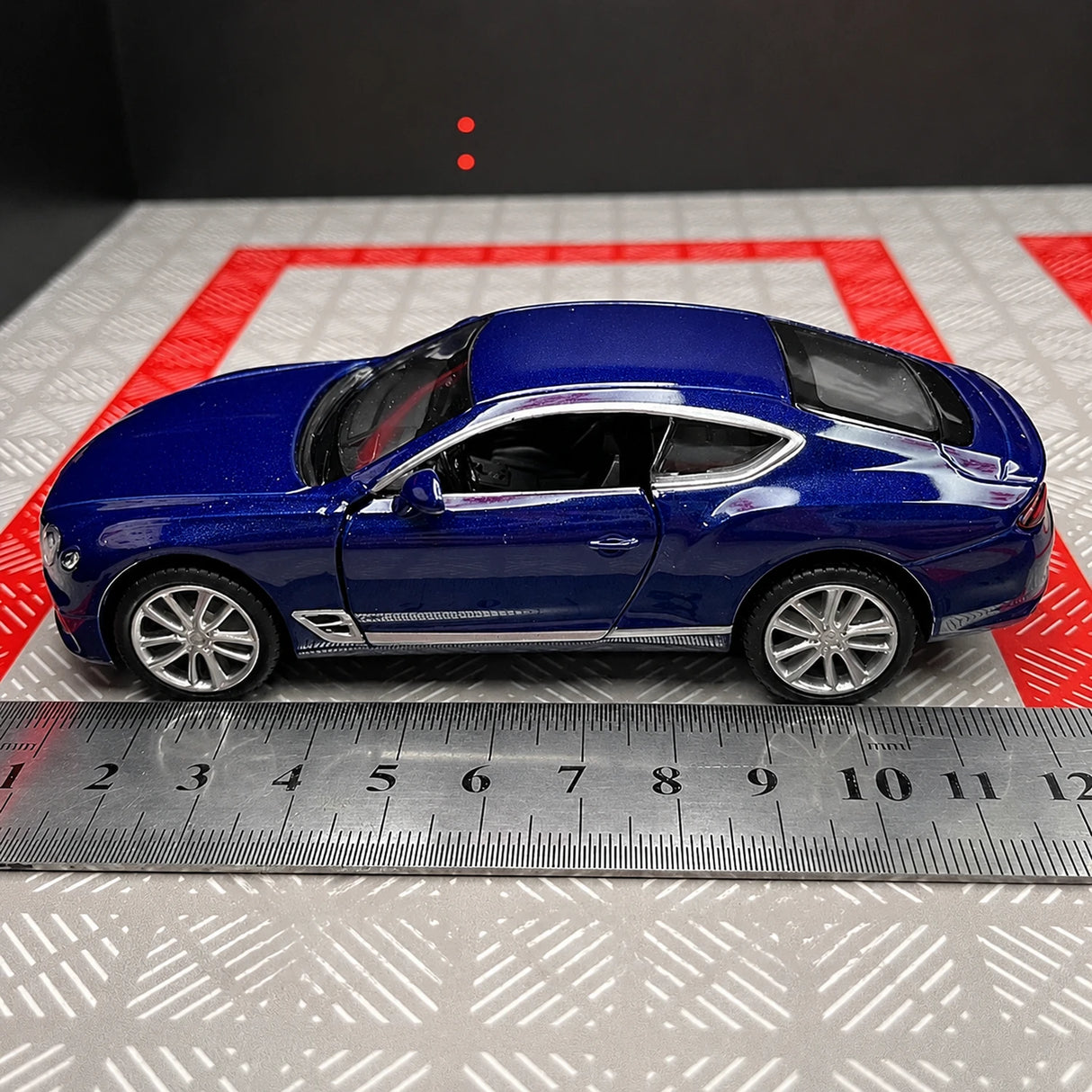 Bentley 2018 Continental GT Blue 1:36 – Diecast Display Model Die-Cast